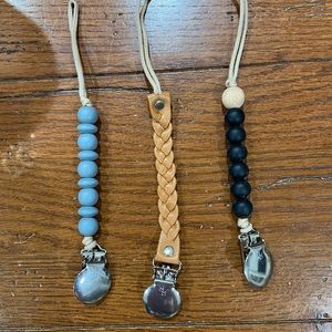 Ryan & Rose paci clips